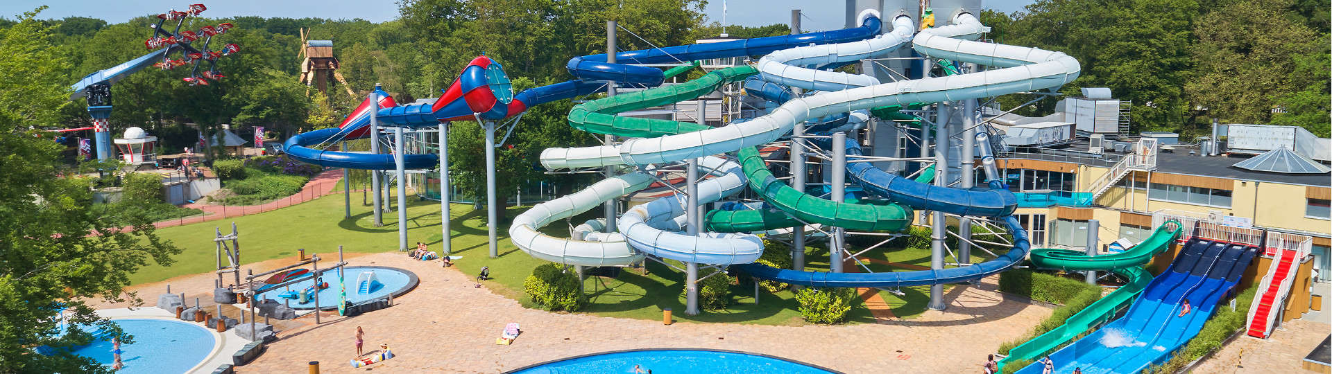 In welchem Ort ist der Holiday Park?
