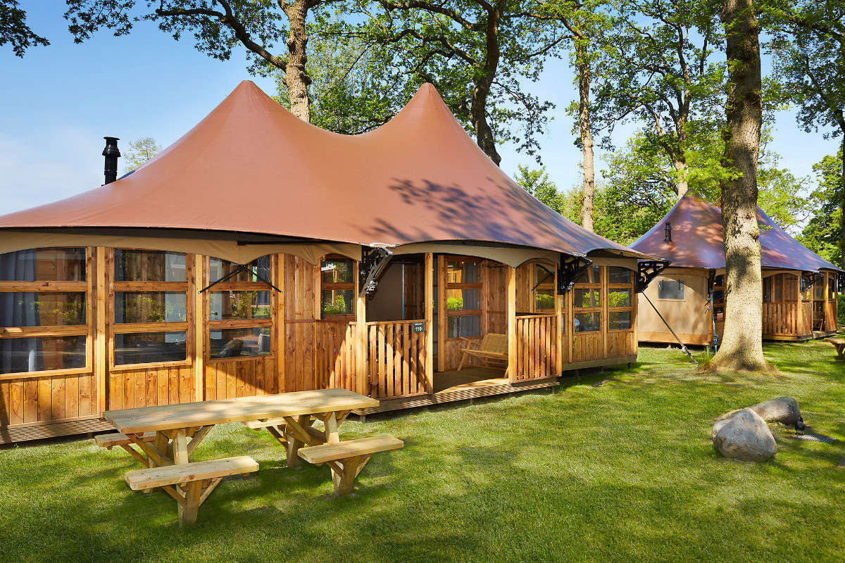 rand Ik was verrast paars Luxury Lodge tent | 7 person Bungalow tent - Holiday Park Duinrell