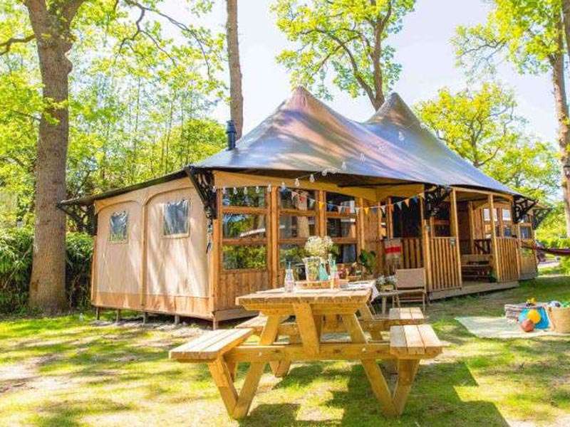 Holiday Park